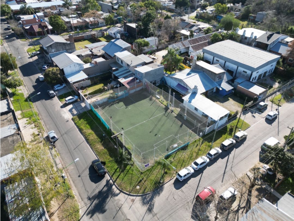 Lote con cancha y bufet en venta - 3
