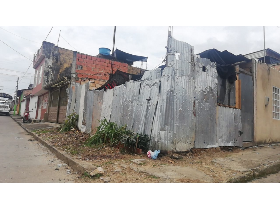 LOTE CON CONSTRUCCIÓN en Venta - La Mesa, Cundinamarca
