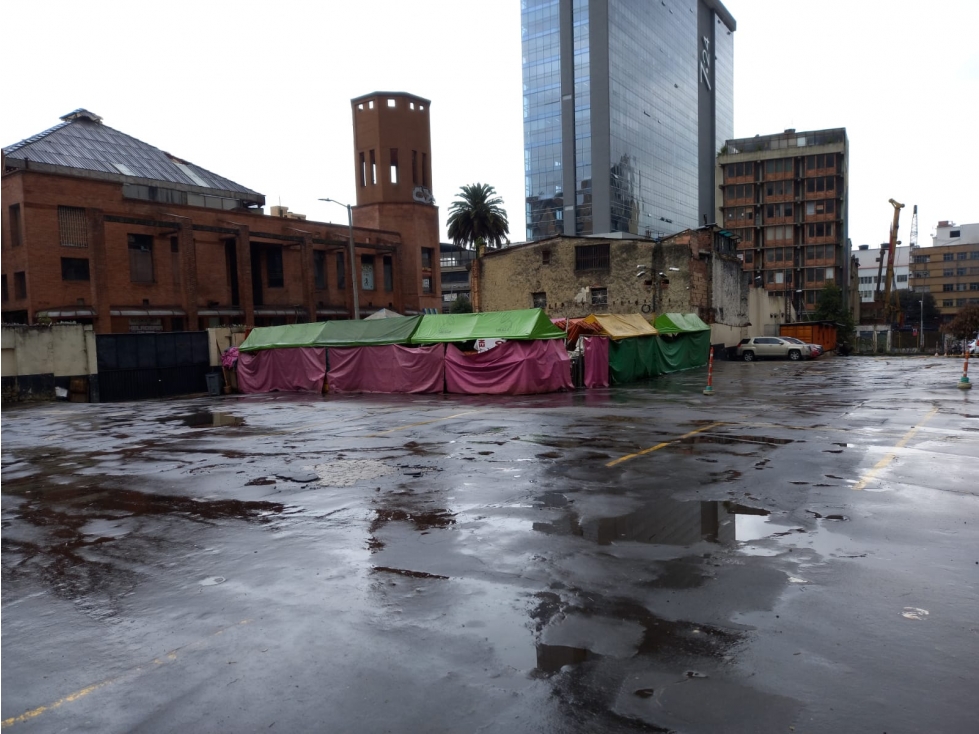 Lote con construcción en Venta - Bogotá - 3