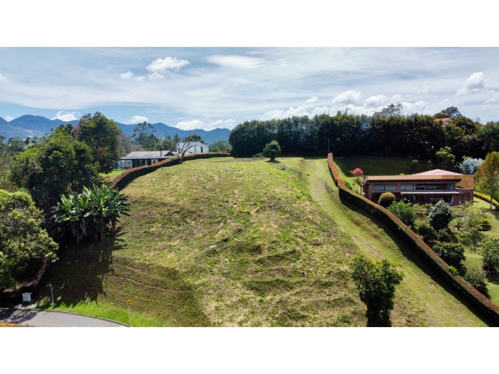 LOTE CON VISTA Y LISTO PARA CONSTRUIR ENTRE SAN ANTONIO Y LA CEJA