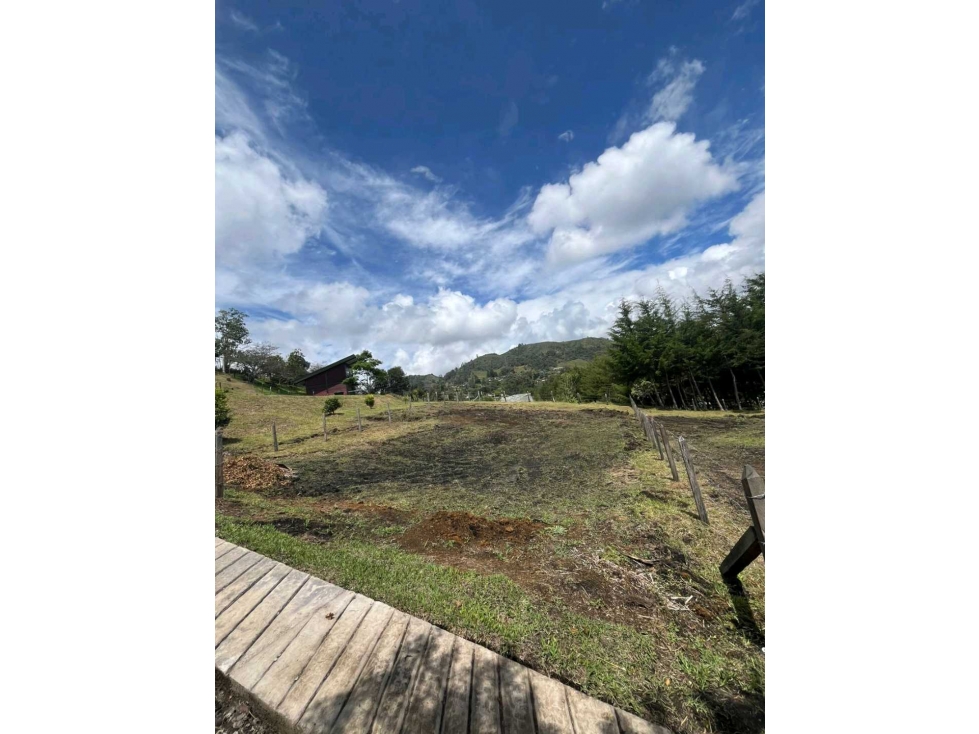 LOTE DE 500 M2 EN GUARNE PROINDIVISO a 6 MINUTOS DE LA AUTOPISTA — foto 6