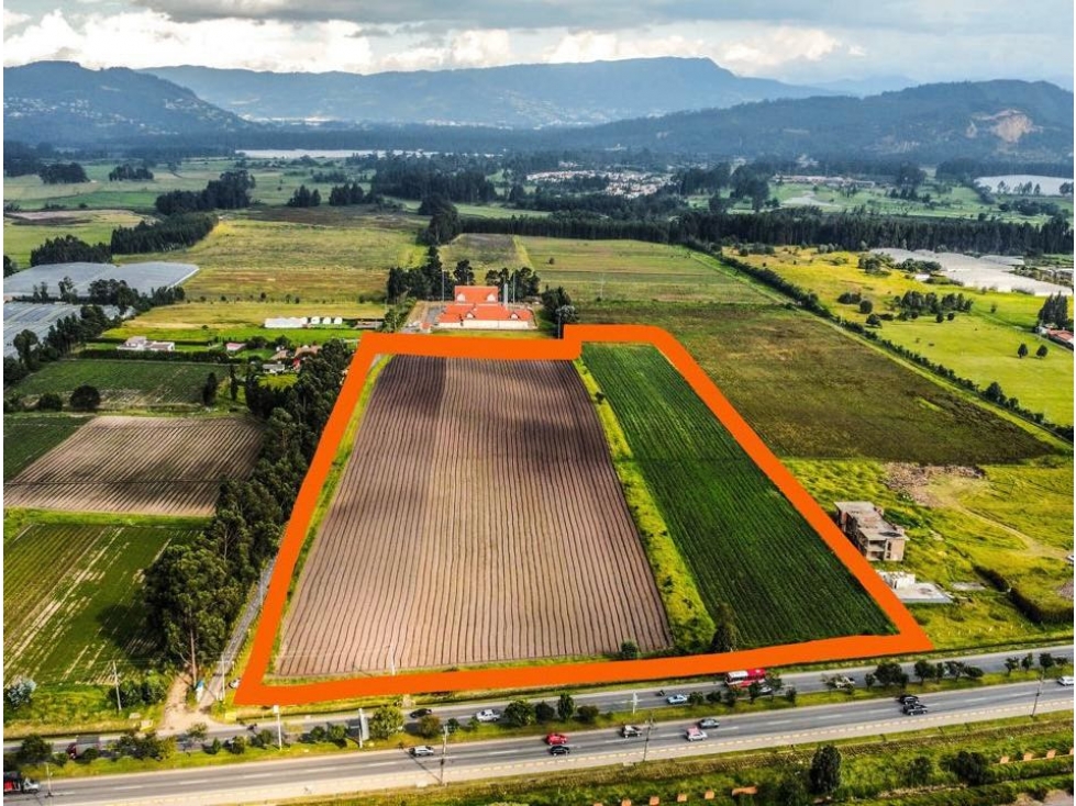 Lote de 53,000 m² en Venta sobre el Corredor Vial de Cajicá - 1