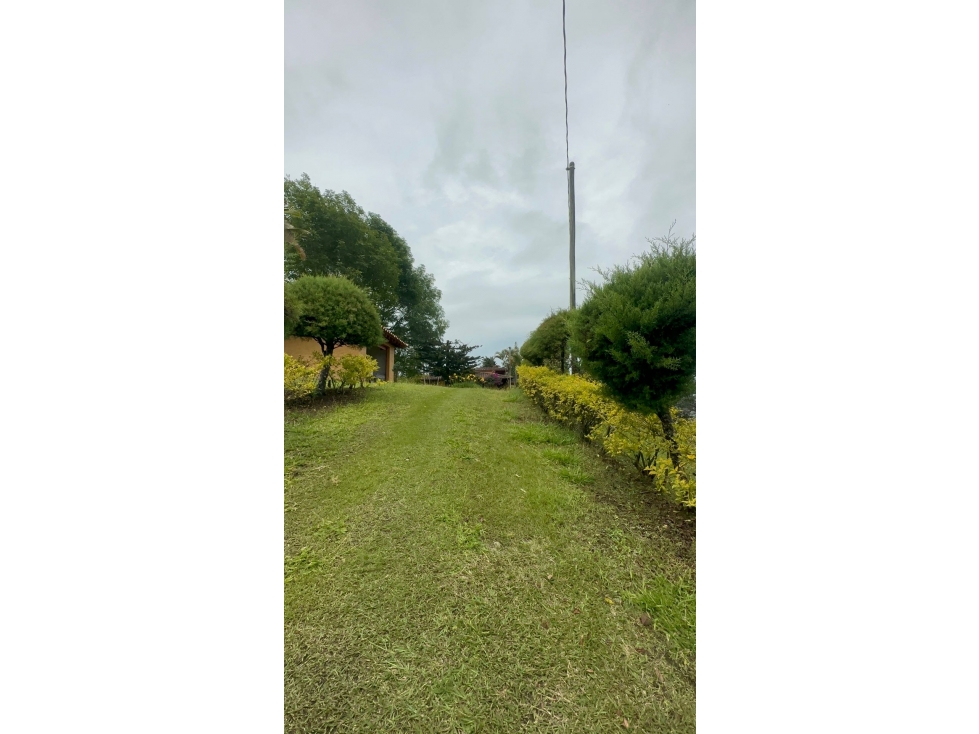LOTE DE ALTO POTENCIAL EN MARINILLA ~ SUBDIVUSIBLE EN PARCELAS — foto 3
