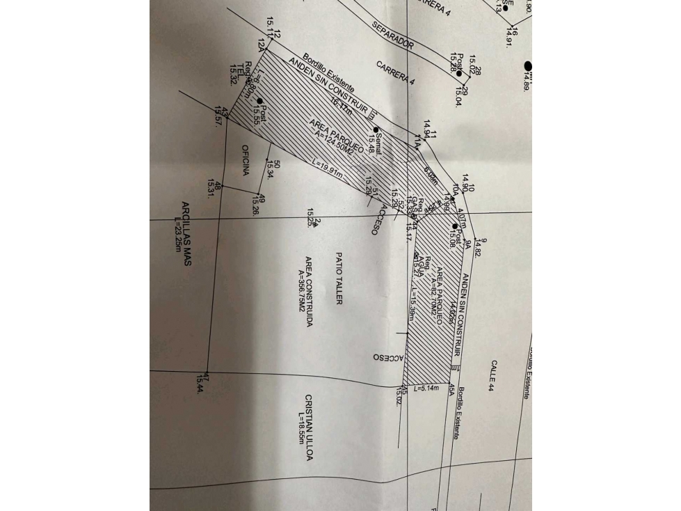 Lote de terreno ubicado en la calle 44 en esquina