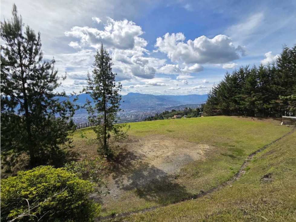 LOTE EN UNIDAD CERRADA EN EL ALTO DE LAS PALMAS — foto 4
