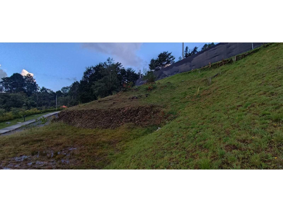 Lote en Alto de Las Palmas en Urbanización exclusiva — foto 2