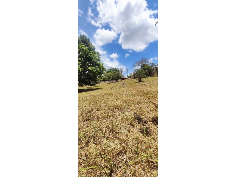 Lote en condominio de 2380 M2 en 490 mill en La Mesa Cund con licencia - 5