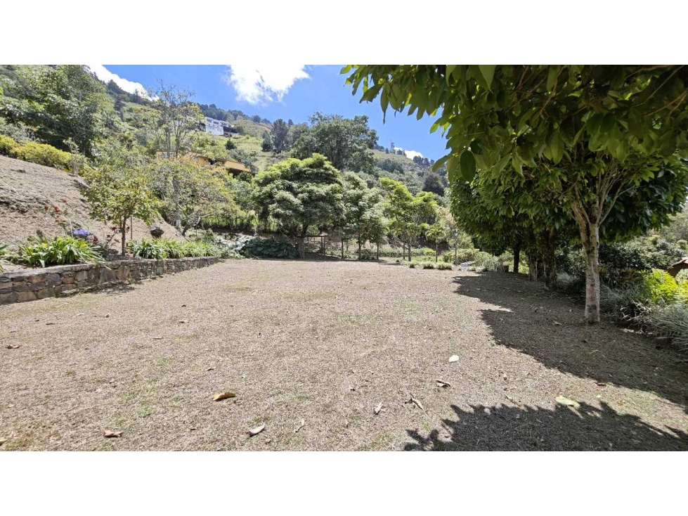 Lote en Copacabana Parcelación Altos de Villa roca - 5