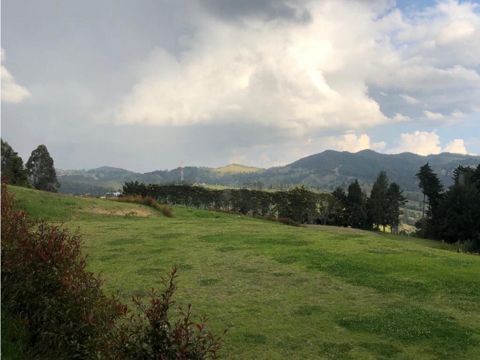 LOTE EN EL ALTO DE LAS PALMAS ANTES DEL PEAJE — foto 3