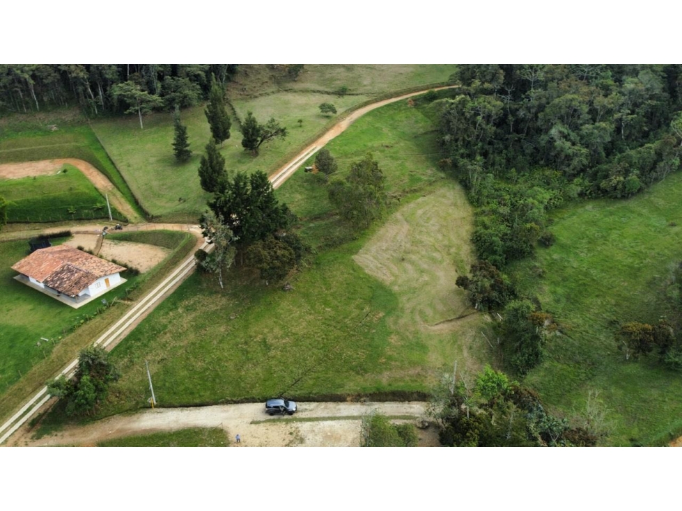 Lote en El Retiro 5065 metros 470 millones
