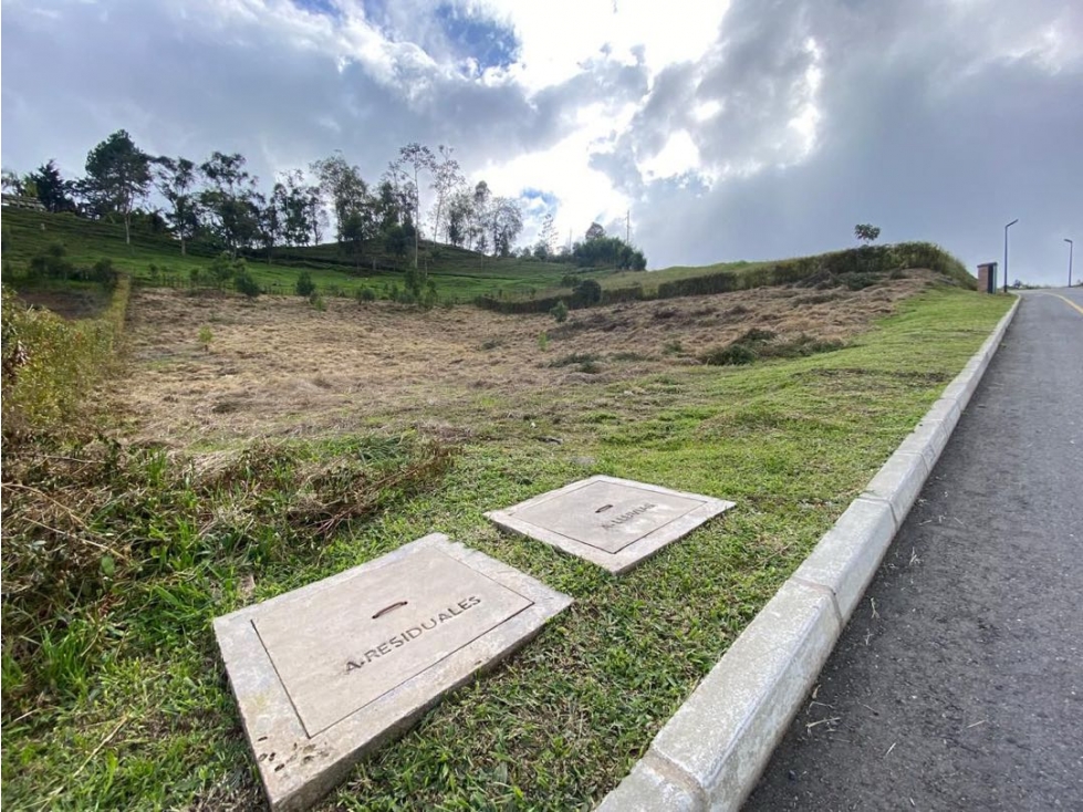 Lote en el retiro en unidad cerrada vereda pantanillo