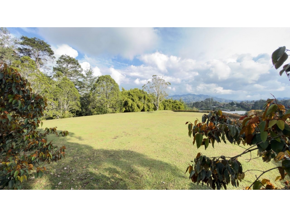 Lote en El Retiro Sector Fizebad