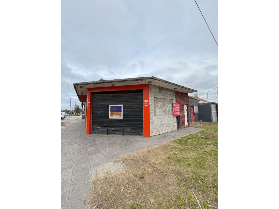 LOTE EN ESQUINA CON CONSTRUCCION--OPORTUNIDAD - 5