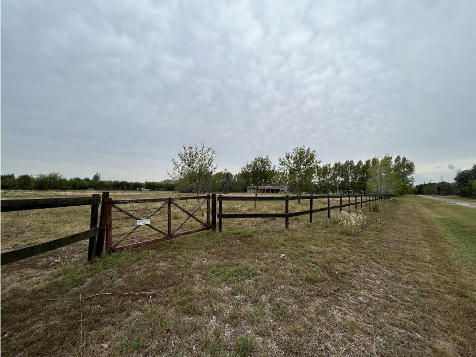 Lote en Estancia Las Lilas Club de Campo