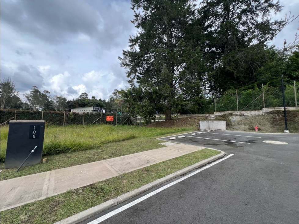 LOTE EN FAUNA SILVESTRE UNIDAD EN EL RETIRO AL LADO DEL MALL MACEDONIA — foto 5