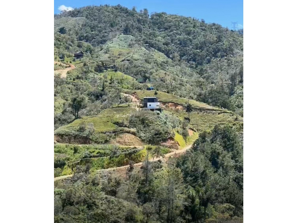 LOTE EN GUATAPE CON EXPLANACION A 7 KMS DE LA PIEDRA DEL PEÑOL
