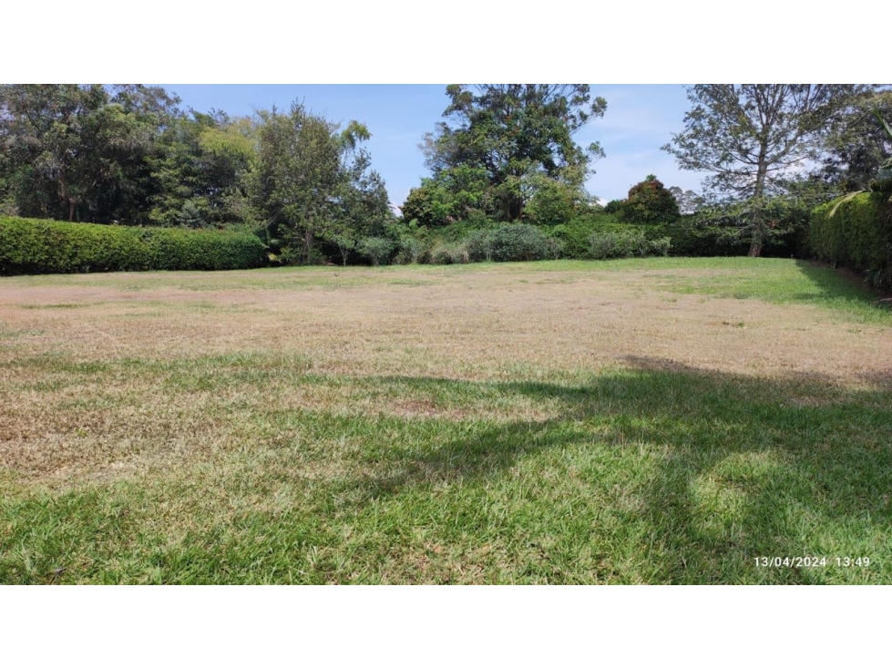 Lote en Llanogrande en parcelación