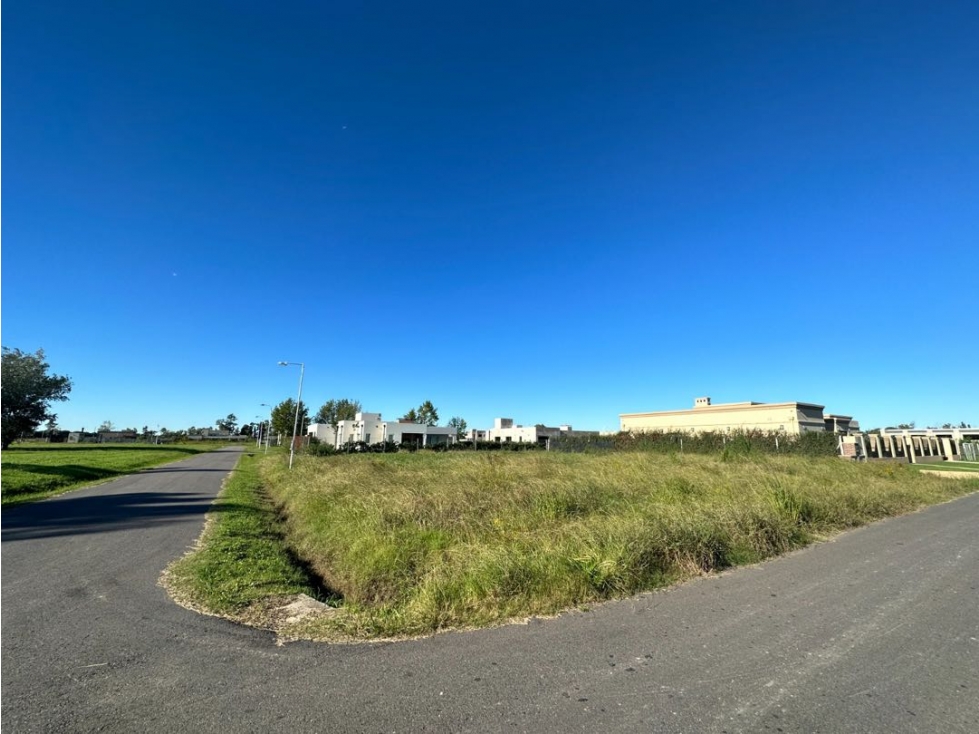 LOTE EN LOS ALAMOS I