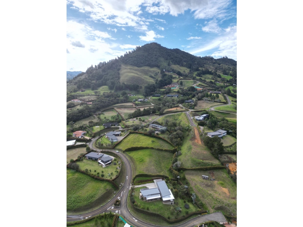 Lote en Parcelación cerrada La Ceja