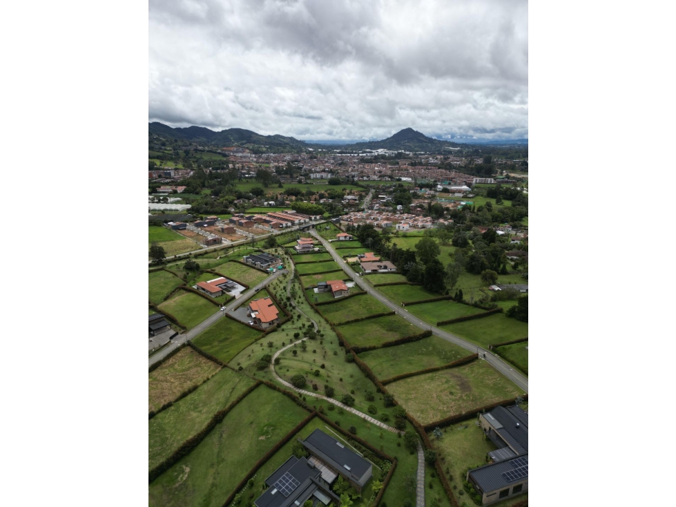 Lote en Parcelación cerrada La Ceja