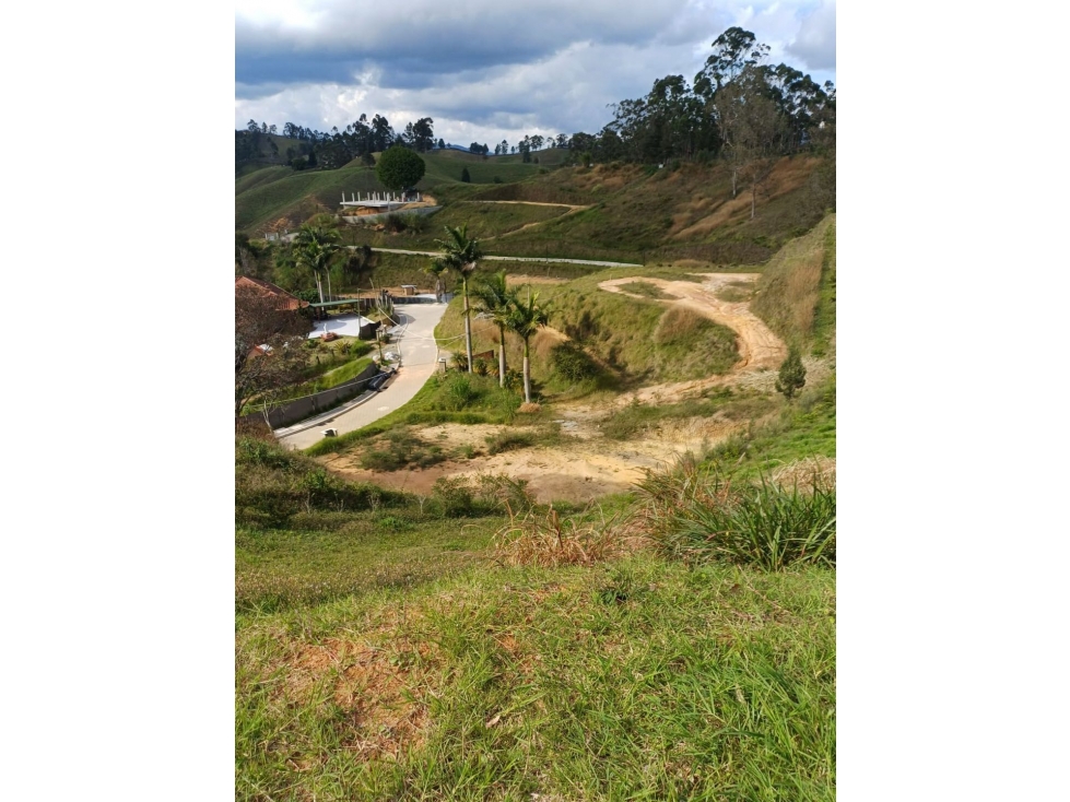 Lote en Parcelación cerrada Via aeropuerto Ríonegro
