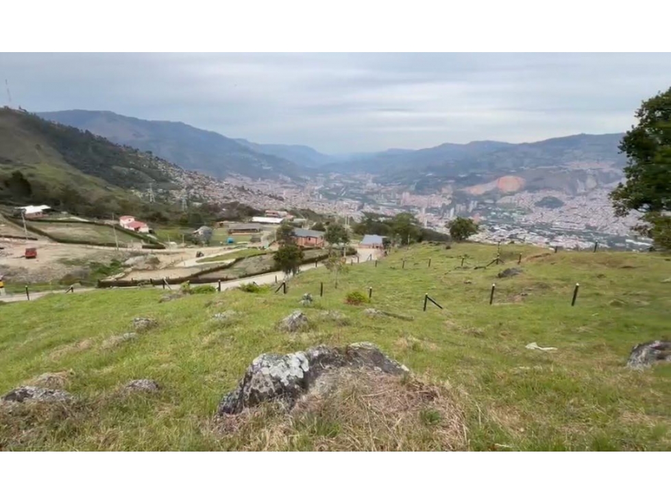 Lote en parcelación en San Félix 1.600 m2