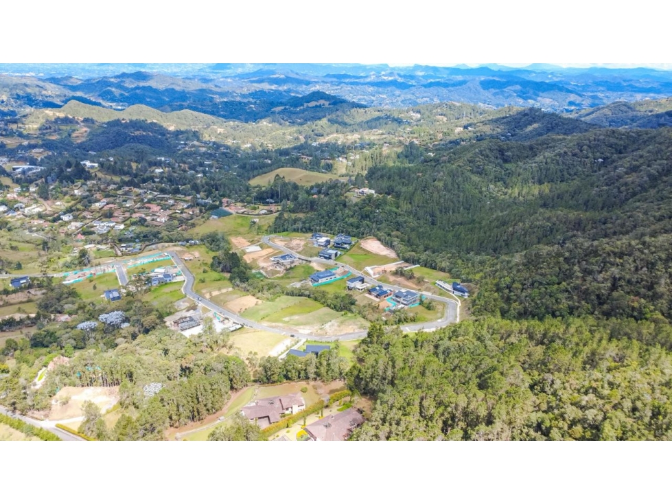 Lote exclusivo en Parcelación Vibra Alto del escobero, Envigado - 5