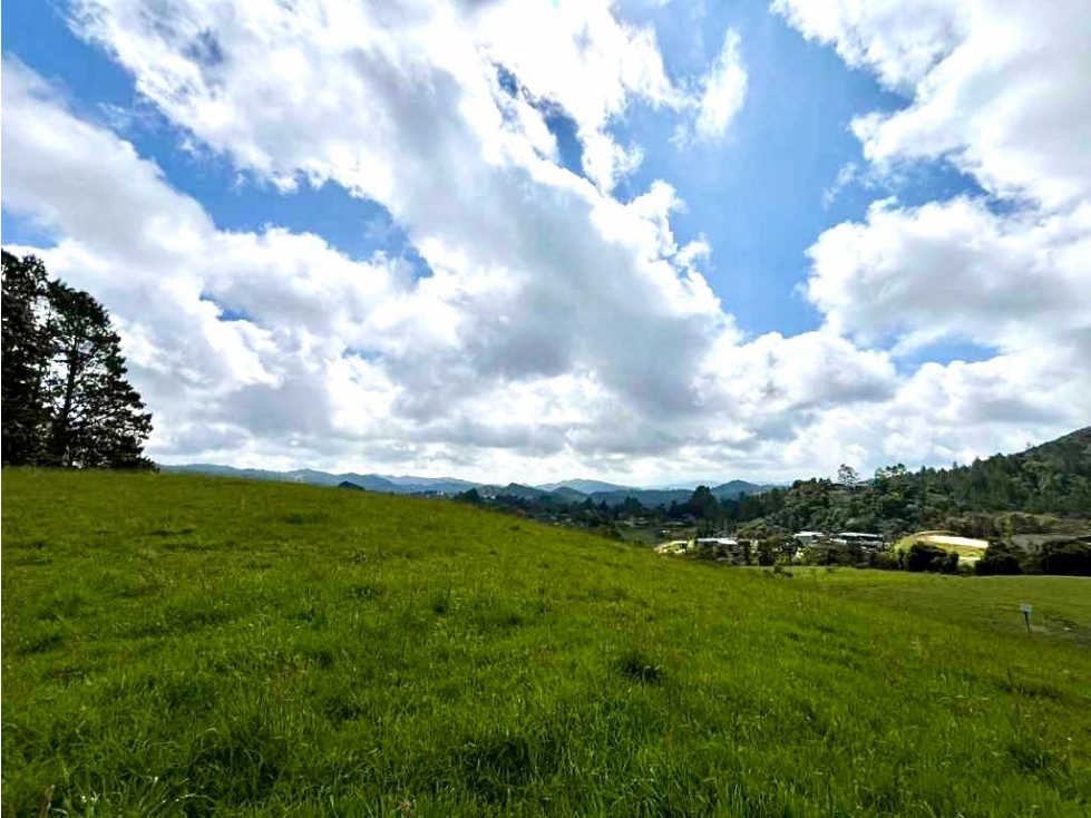 VENTA LOTE EN PARCELACIÓN. VISTA. ALTO DEL ESCOBERO — foto 2