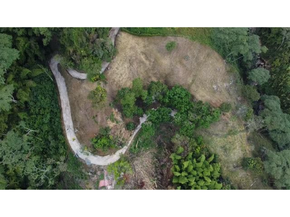 LOTE EN PARCELACION A 5 MIN DE TITIRIBI - 2