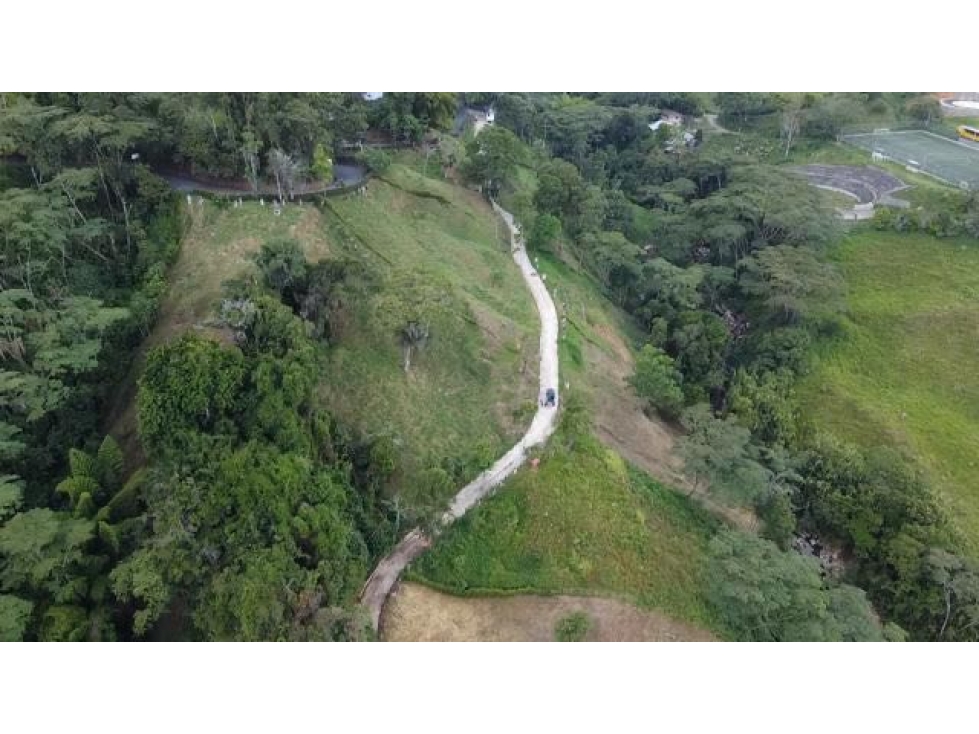 LOTE EN PARCELACION A 5 MIN DE TITIRIBI - 4