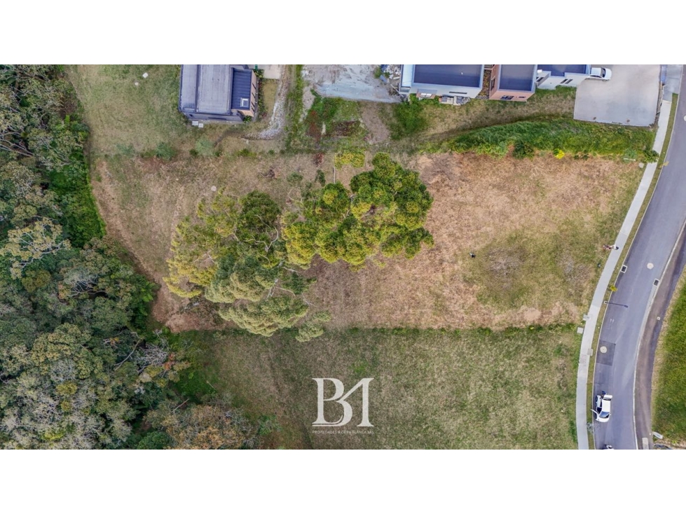 LOTE EN PARCELACIÓN ALTO DEL ESCOBERO ENVIGADO — foto 2