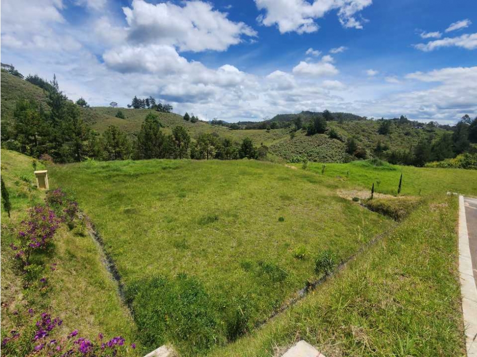 Lote en Parcelacion cerrada El Retiro