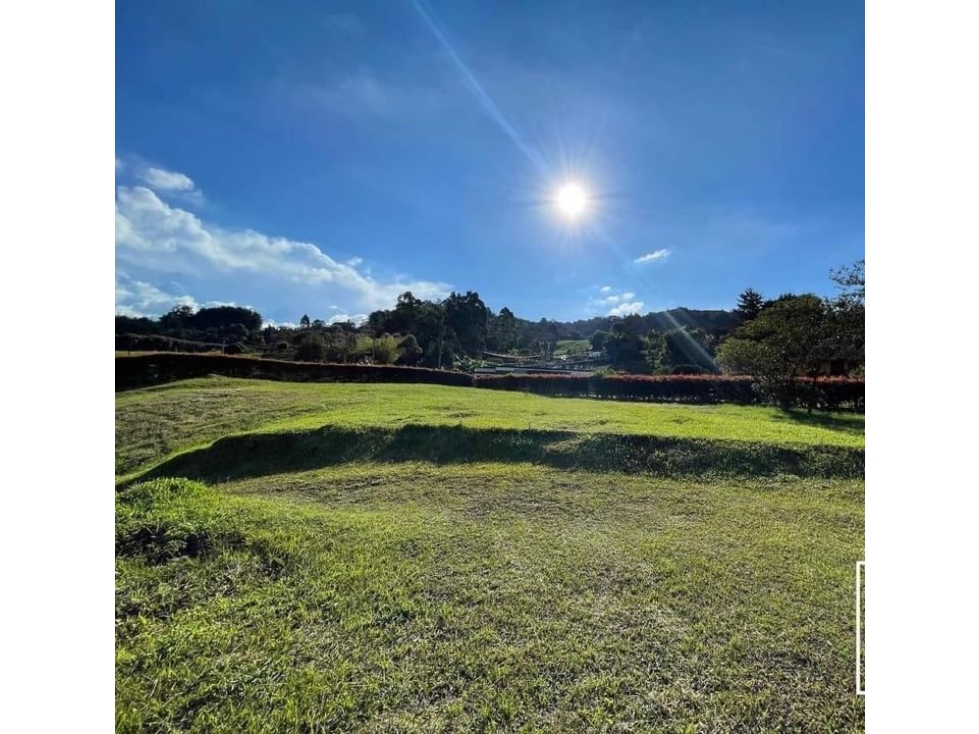 LOTE EN PARCELACION SAJONIA CON EXCELENTE VISTA Y TOPOGRAFÍA — foto 3