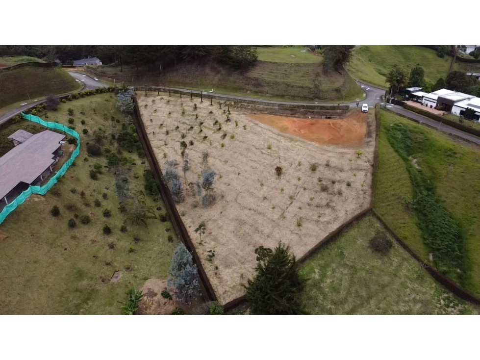 Lote en Parcelacion vía san Antonio la ceja con excelente ubicación — foto 3