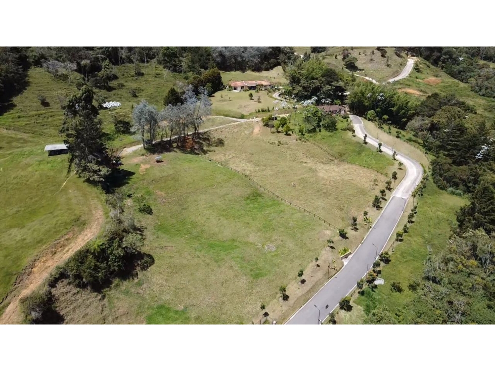 Lote en Rionegro vereda el higueron en conjunto cerrado — foto 3