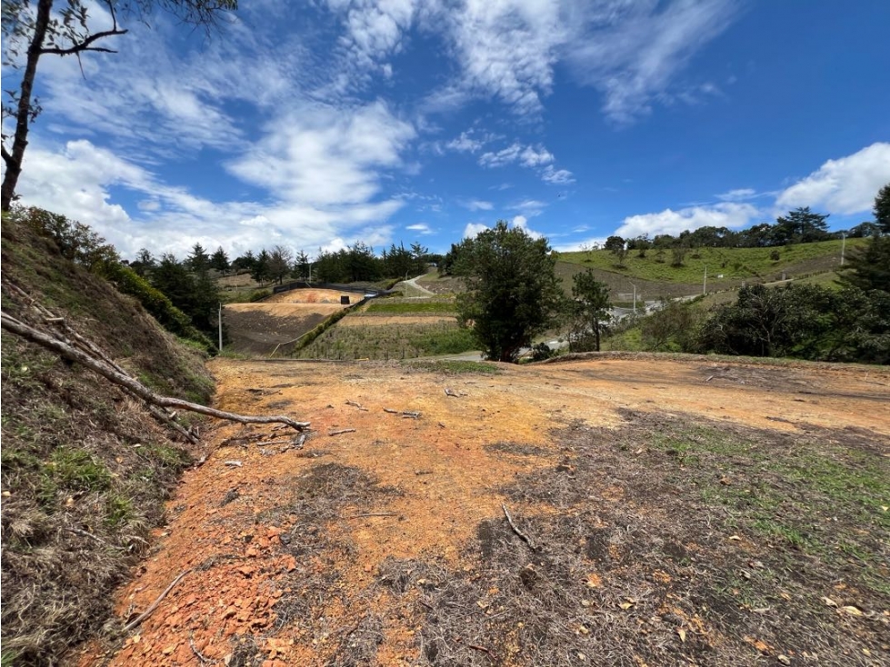 Lote en Rionegro-vía san Antonio la ceja-unidad cerrada