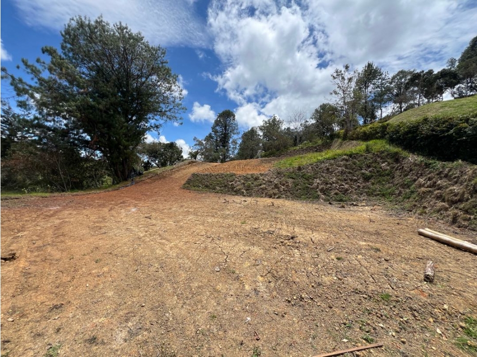 Lote en Rionegro-vía san Antonio la ceja-unidad cerrada — foto 3
