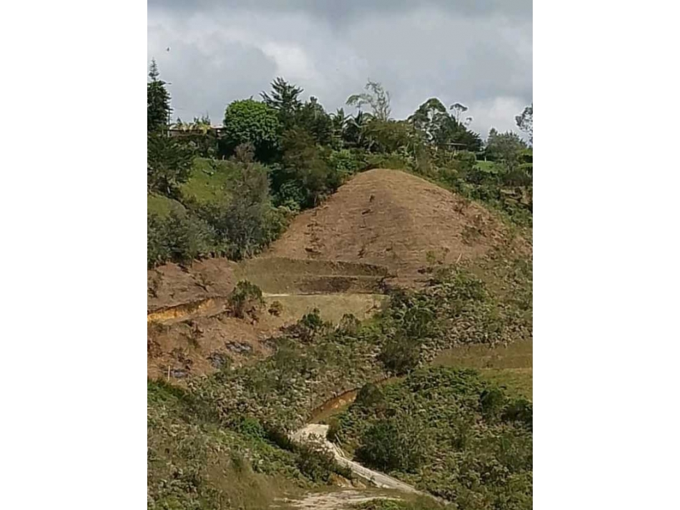 Lote en San Vicente. Parcelación abierta. Vista Panorámica. — foto 3