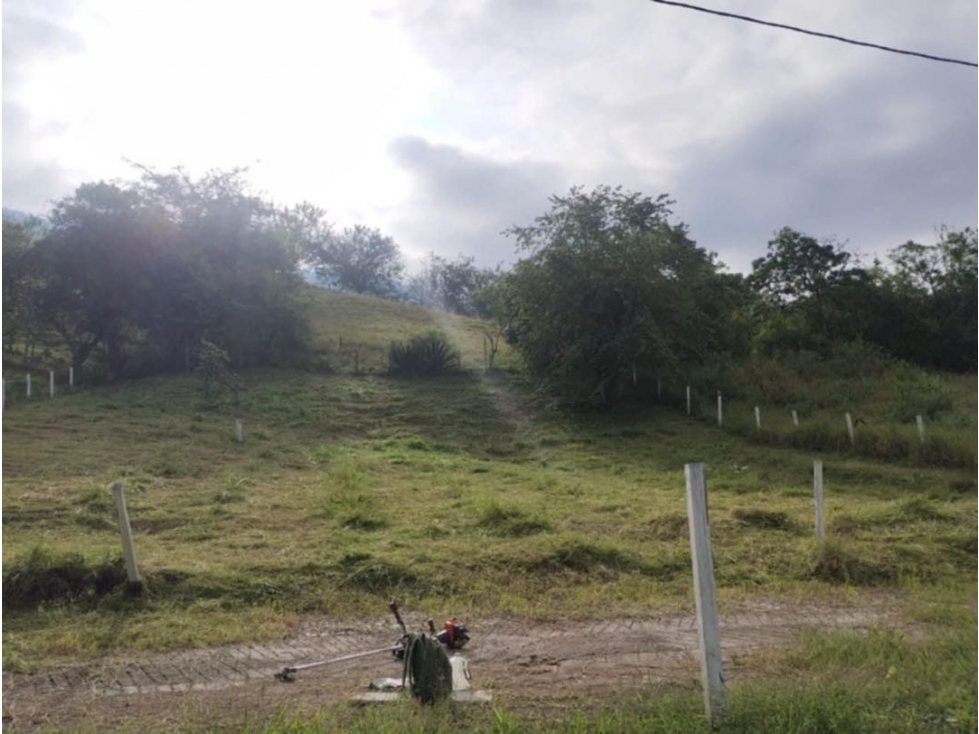 LOTE EN TABLONES VENTA CALLEJÓN DE LAS CHUCHAS — foto 3
