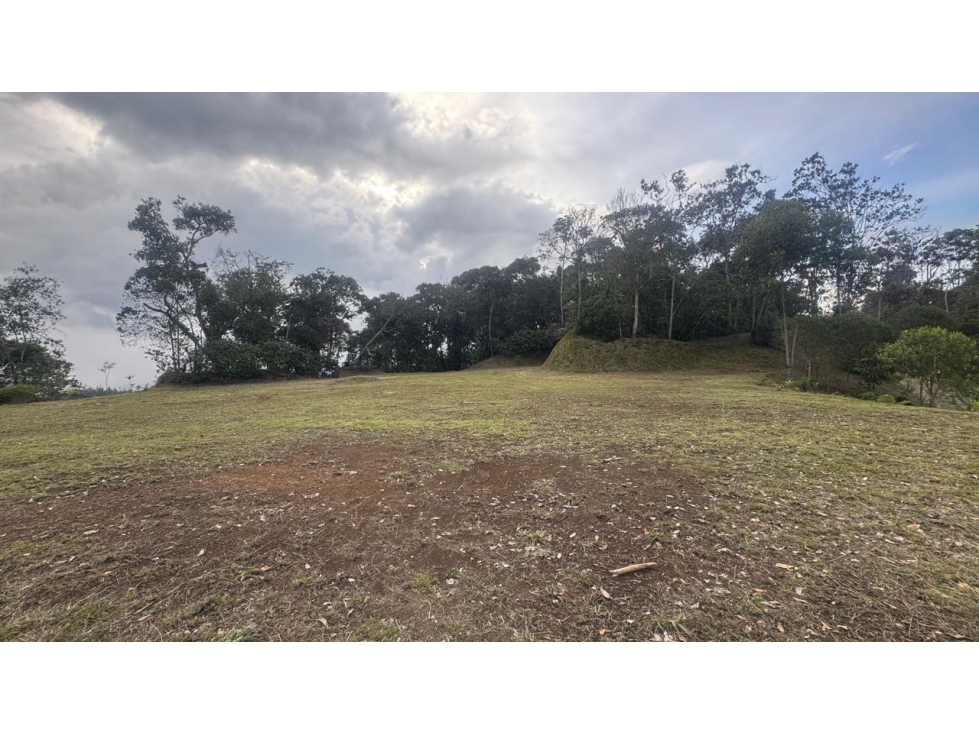 Lote en unidad cerrada en el retiro sector de alta valorización — foto 5