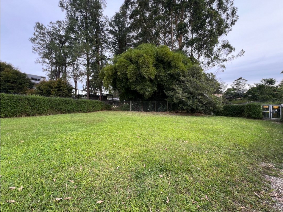 LOTE EN UNIDAD CERRADA EN LLANOGRANDE