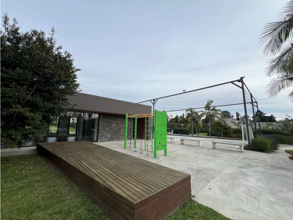 LOTE EN UNIDAD CERRADA SECTOR CLINICA LLANOGRANDE — foto 6