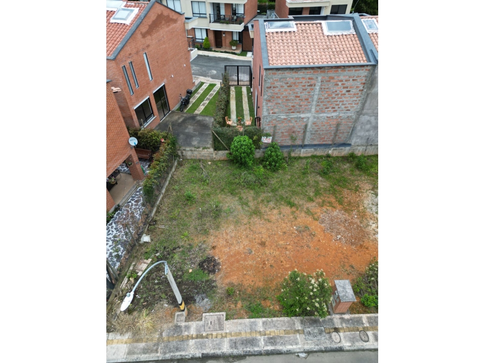 Lote en Urbanización abierta La Ceja — foto 2