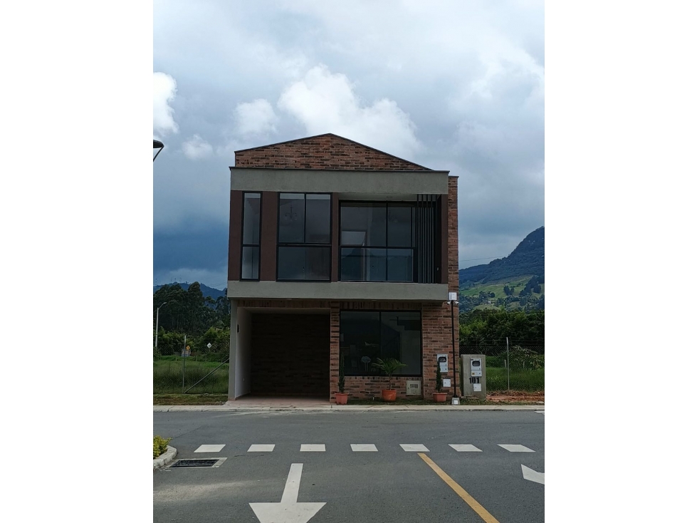 Lote en Urbanización cerrada con licencia de construcción — foto 2