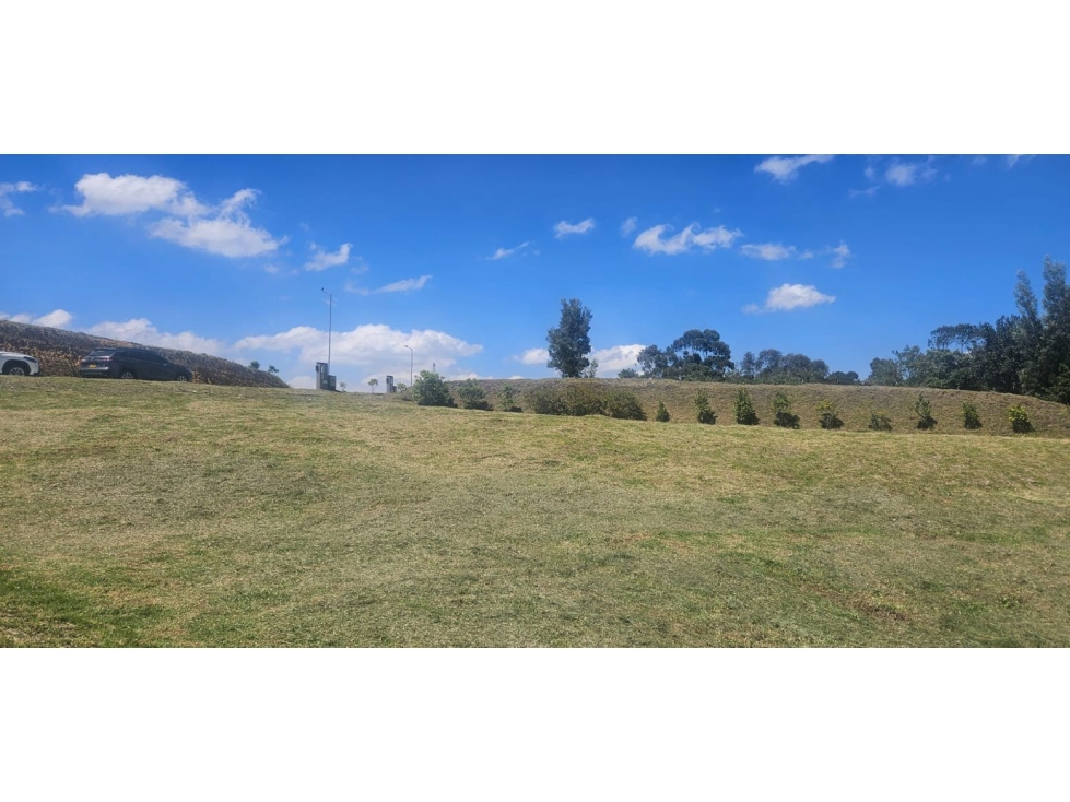 LOTE EN URBANIZACION CERRADA EN EL ALTO DE LAS PALMAS