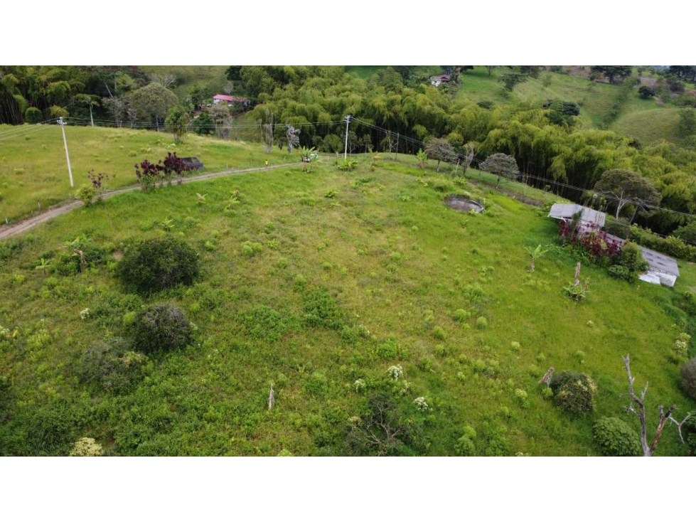LOTE EN VENTA A 5 MINUTOS DE ALTAGRACIA - 5