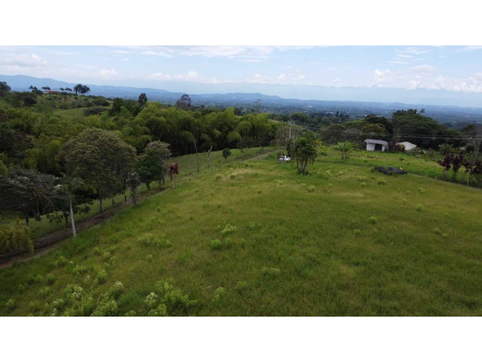 LOTE EN VENTA A 5 MINUTOS DE ALTAGRACIA - 2