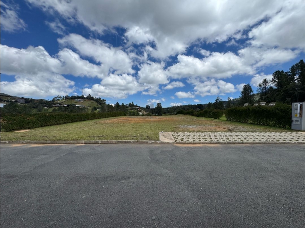 Lote en venta Alto de las Palmas — foto 2