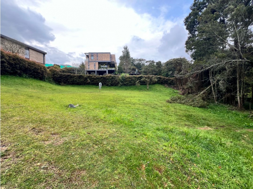 Lote en venta, alto de las palmas Medellín , unidad cerrada
