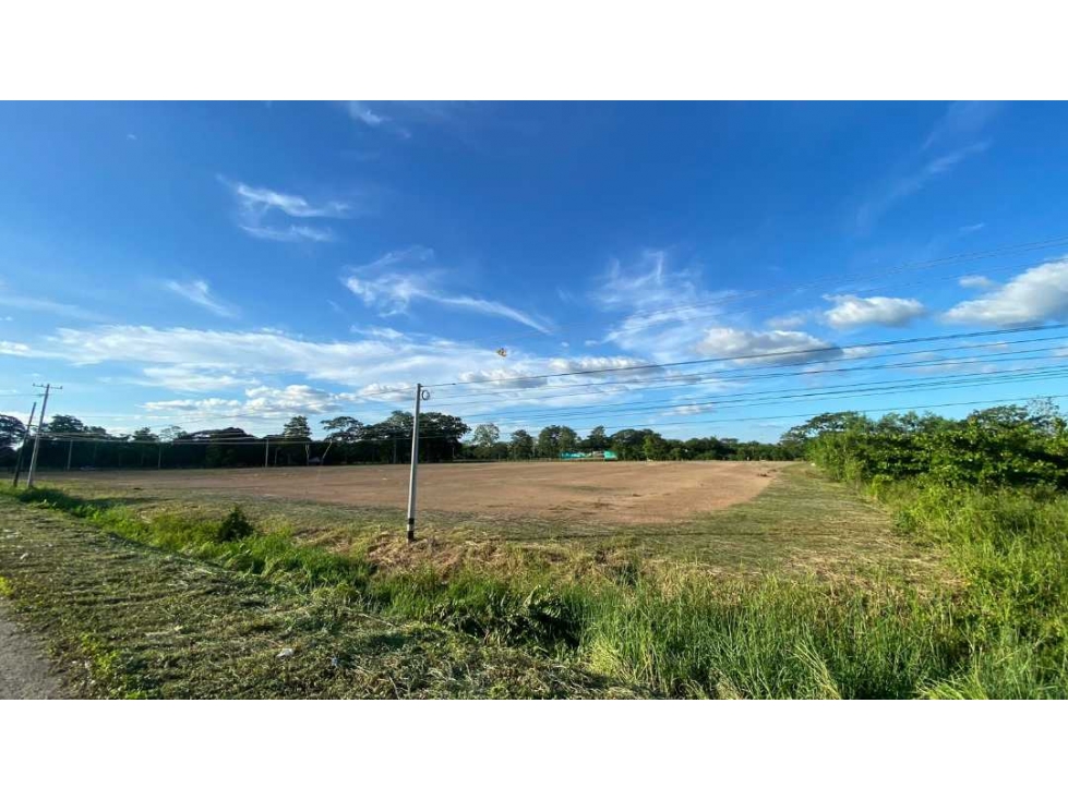 LOTE EN VENTA CERCA DE BAVARIA - 1